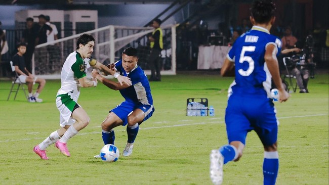 Persebaya Taklukkan Persib Lewat Drama Adu Penalti, Bajul Ijo Resmi Angkat Trofi Piala Presiden 2026